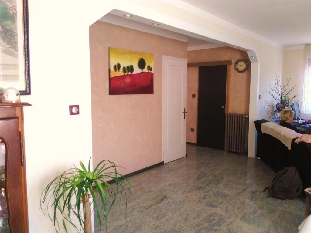 Colmar "Room" Chambre Privee Chez L'Habitant,Parking Voiture Devant La Maison,Garage Moto Et Velo,Petit Dejeuner מראה חיצוני תמונה
